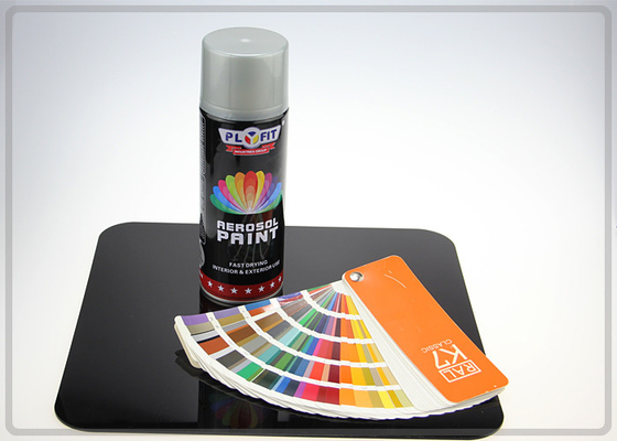 Tiempo de secado ≤10 min. Para todo tipo de graffiti, pintura en aerosol para madera y metal.
